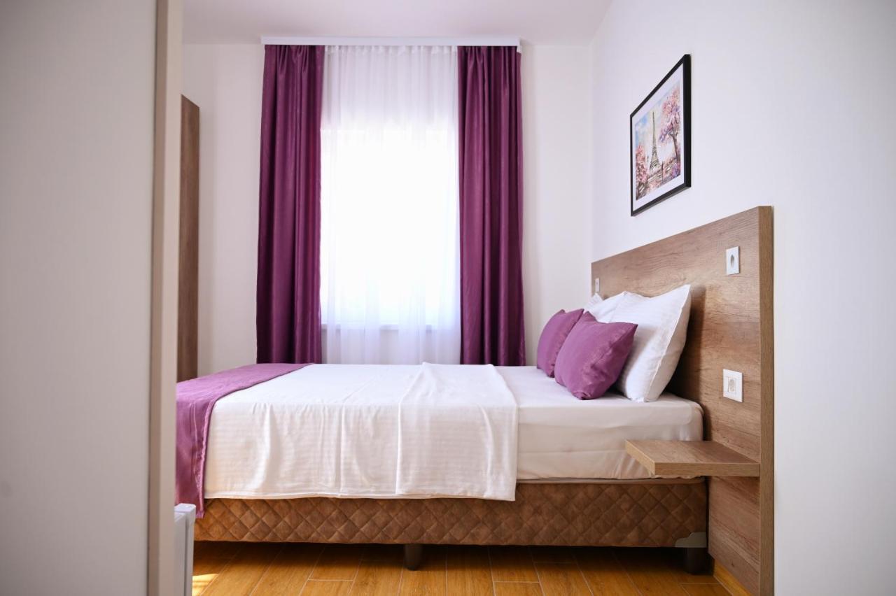 Hotel de apartamente Dona, Altina *