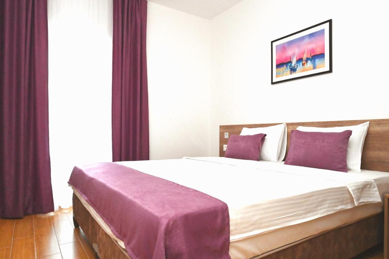Dona, Altina Aparthotel *
