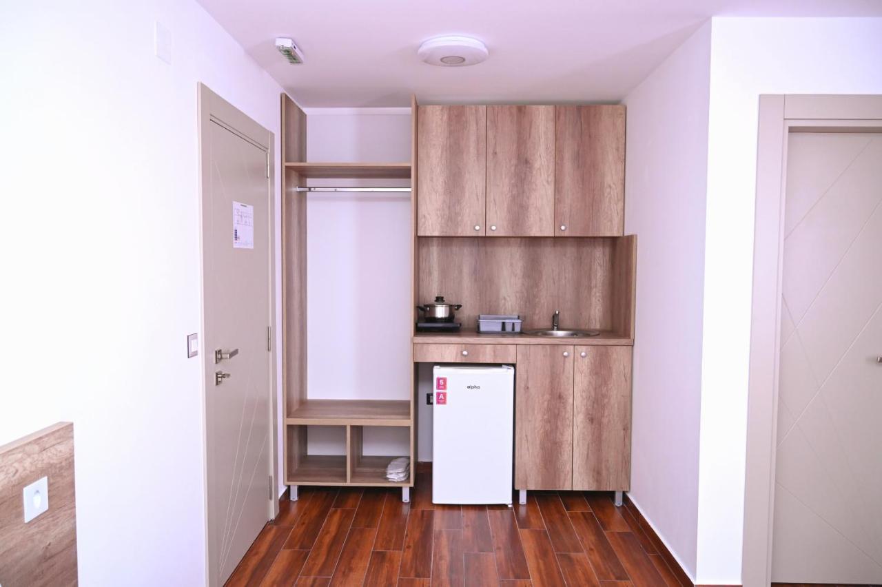 Aparthotel Dona, Altina