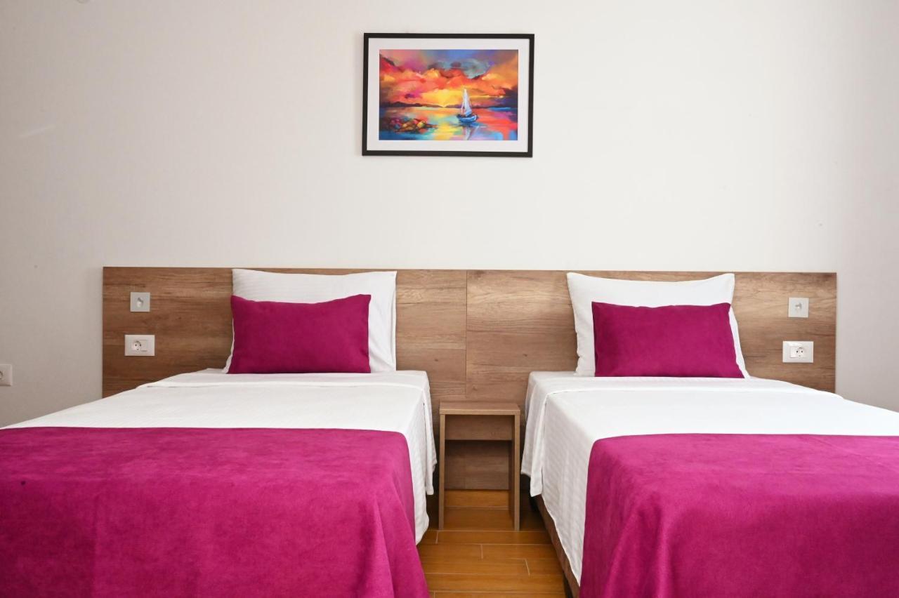 Dona, Altina Aparthotel *