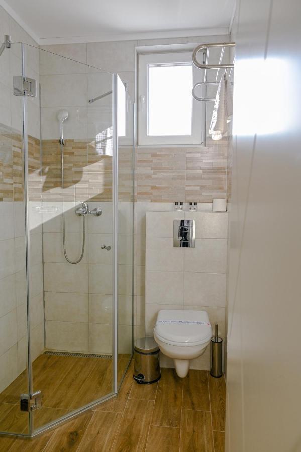 Aparthotel Dona, Altina